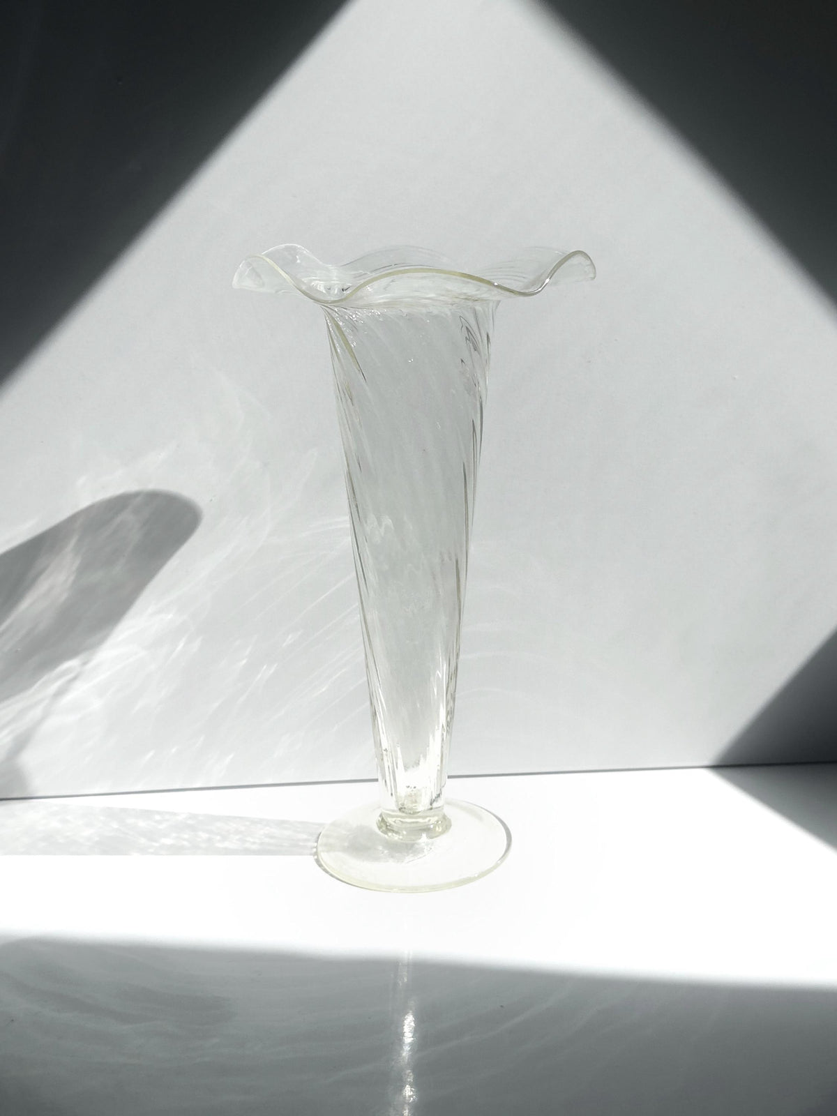 Große Vintage Glasvase mit Swirl-Dekor, mundgeblasen, 1960er/70er Jahre