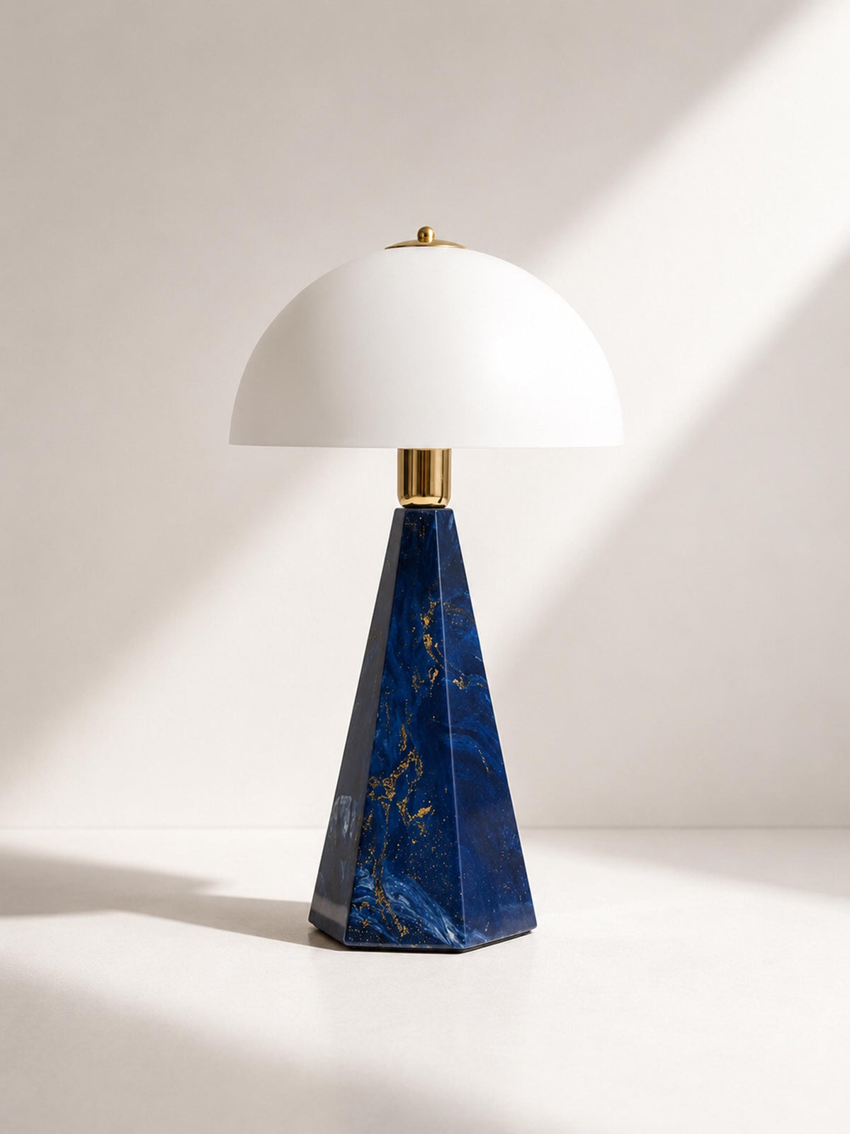 Set von 2 Vintage Tischlampen "Prisma" aus Marmor und Opalglas