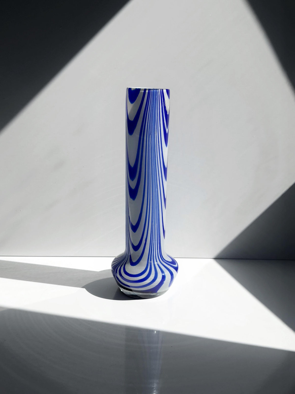 Vintage Vase von Carlo Moretti, kobaltblau-weiß, Italien 1970er
