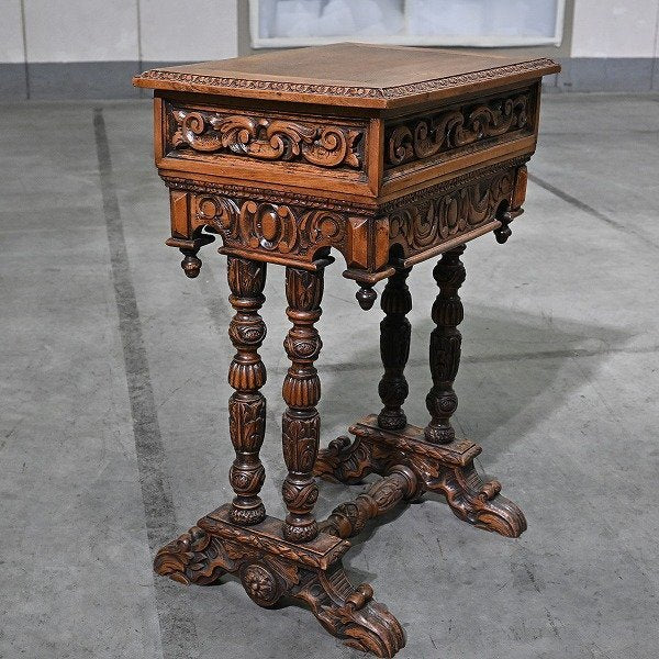 Vintage Beistelltisch Renaissance-Stil aus Eiche, Frankreich
