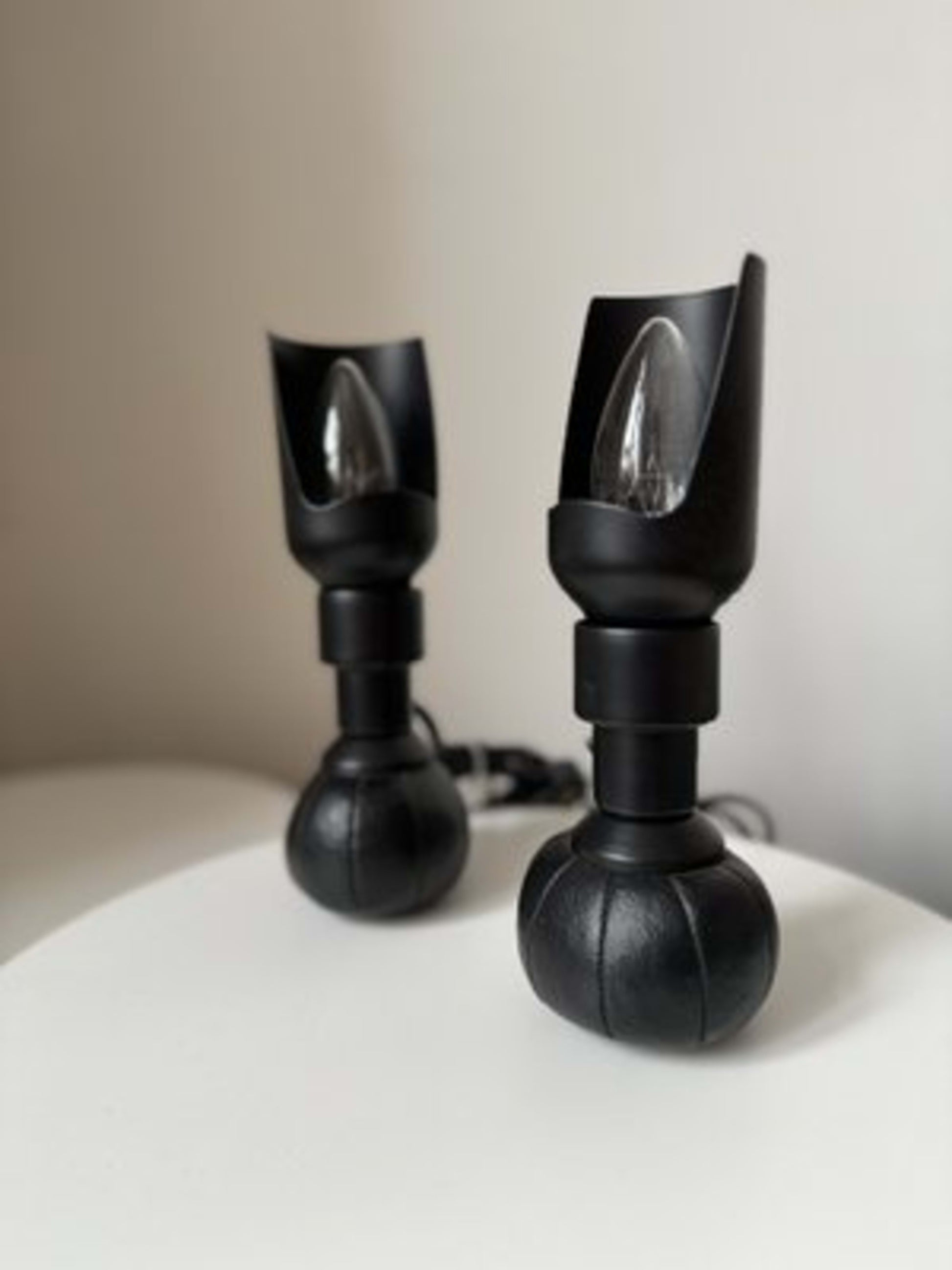 Vintage Tischlampe P600 von Gino Sarfatti für Arteluce, schwarz, Set von 2