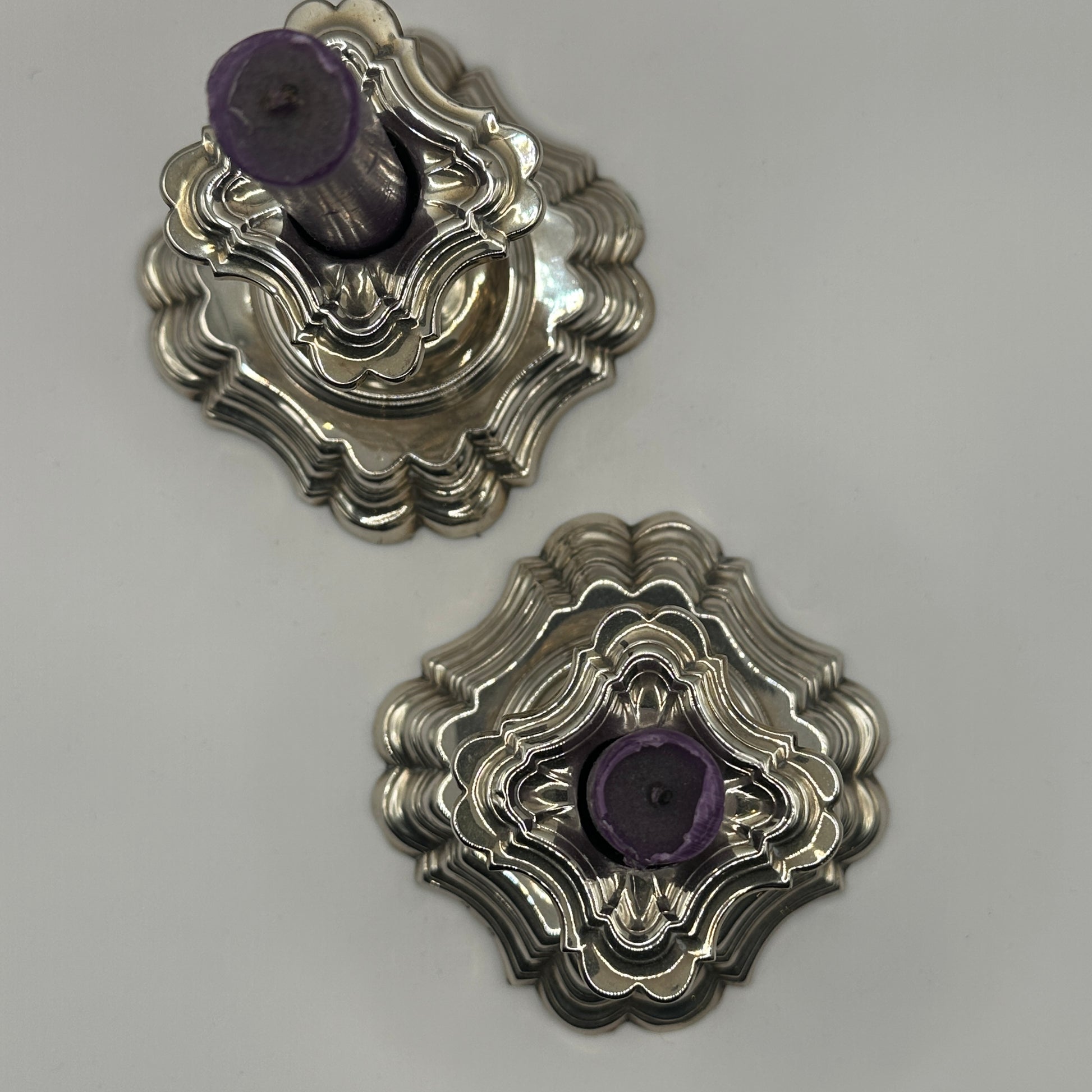 Vintage Kerzenhalter Set von 2 barocke Silberschmiedearbeit schwer gestufter Sockel