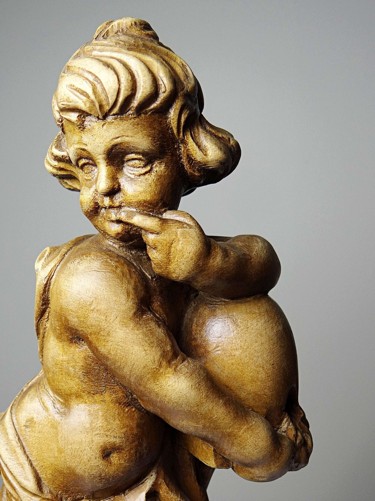 Vintage Skulptur Putto "Honigschlecker" nach Joseph Anton Feuchtmayer, Holz
