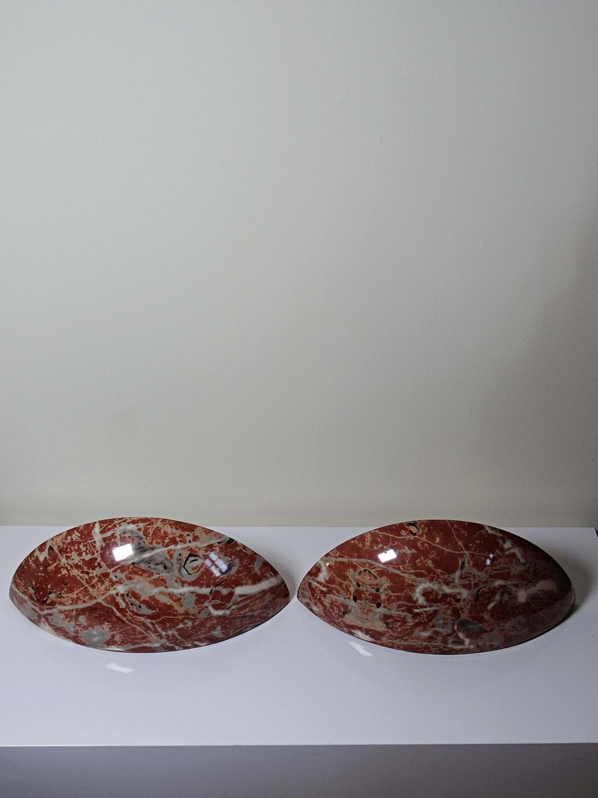 Set von 2 Vintage Wandleuchten aus Keramik mit Rotmarmor-Dekor