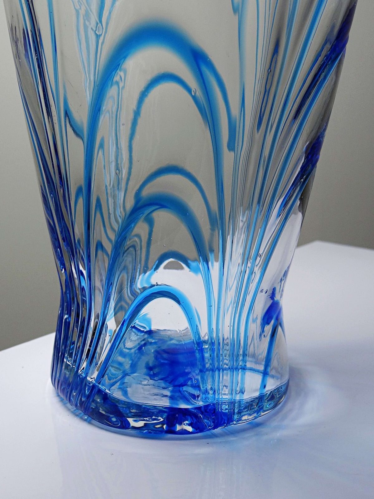 Vintage Vase aus Muranoglas blau-transparent, Italien 1960-70er