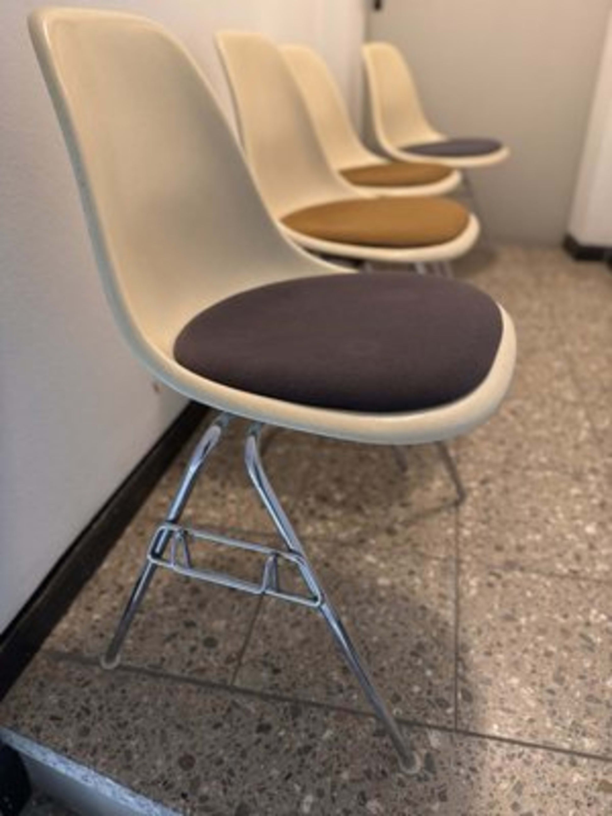 Vintage Stuhl DSS von Charles und Ray Eames für Herman Miller Set von 4