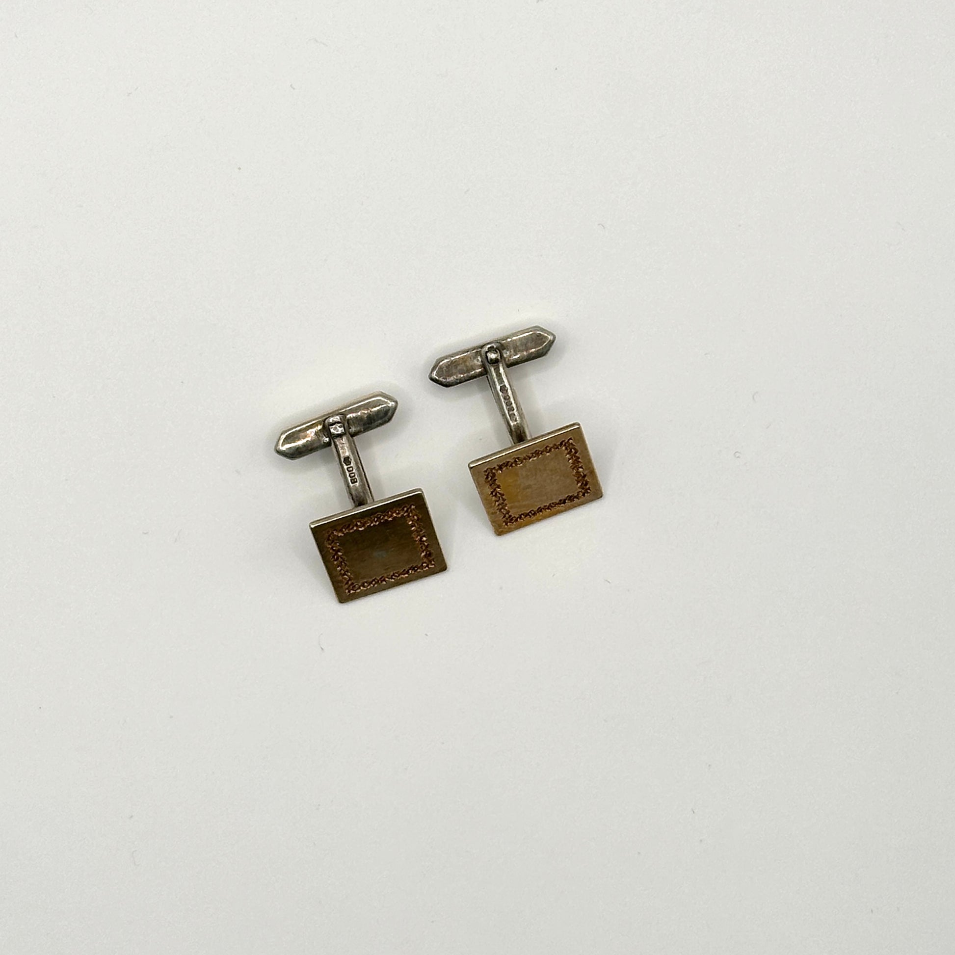 Vergoldeter Manschettenknopf aus 800er Silber