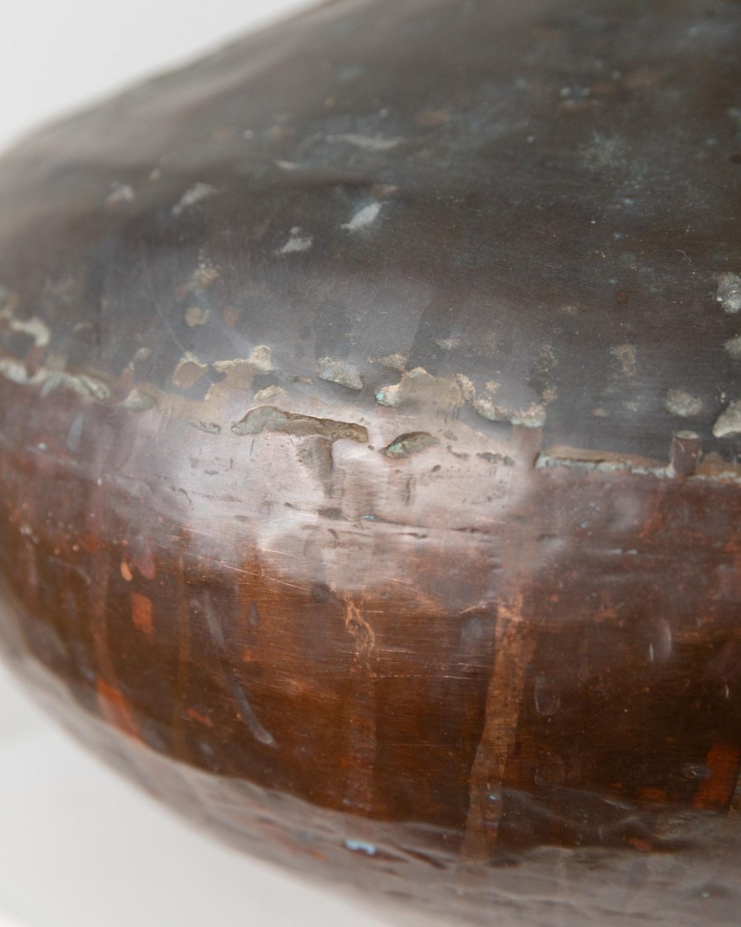 Vintage Krug aus Kupfer und Bronze, handgehämmert, Italien um 1700, seltenes Unikat