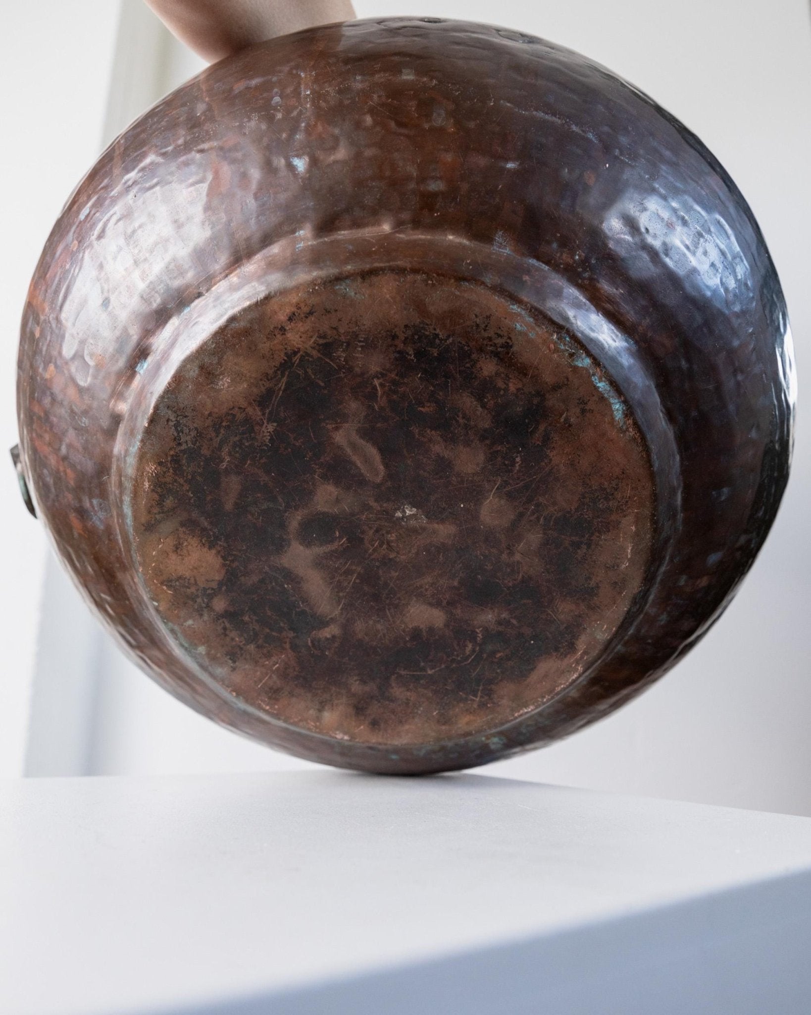 Vintage Krug aus Kupfer und Bronze, handgehämmert, Italien um 1700, seltenes Unikat