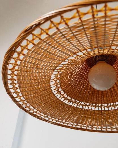 Lampe panier vintage chromée design Space Age milieu du siècle Italie années 1970 lumière chaude