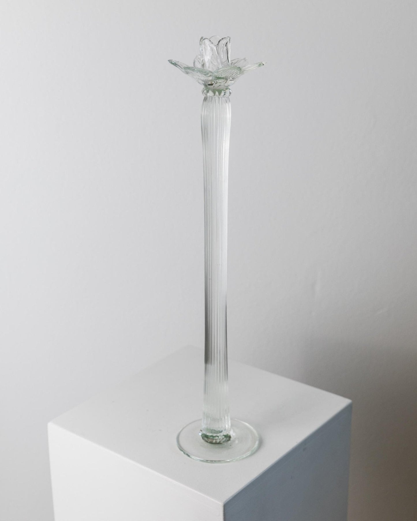 Vintage Kerzenhalter aus Murano Glas, Blütenkopf, gerippt, Italien 1930er, Dekoration