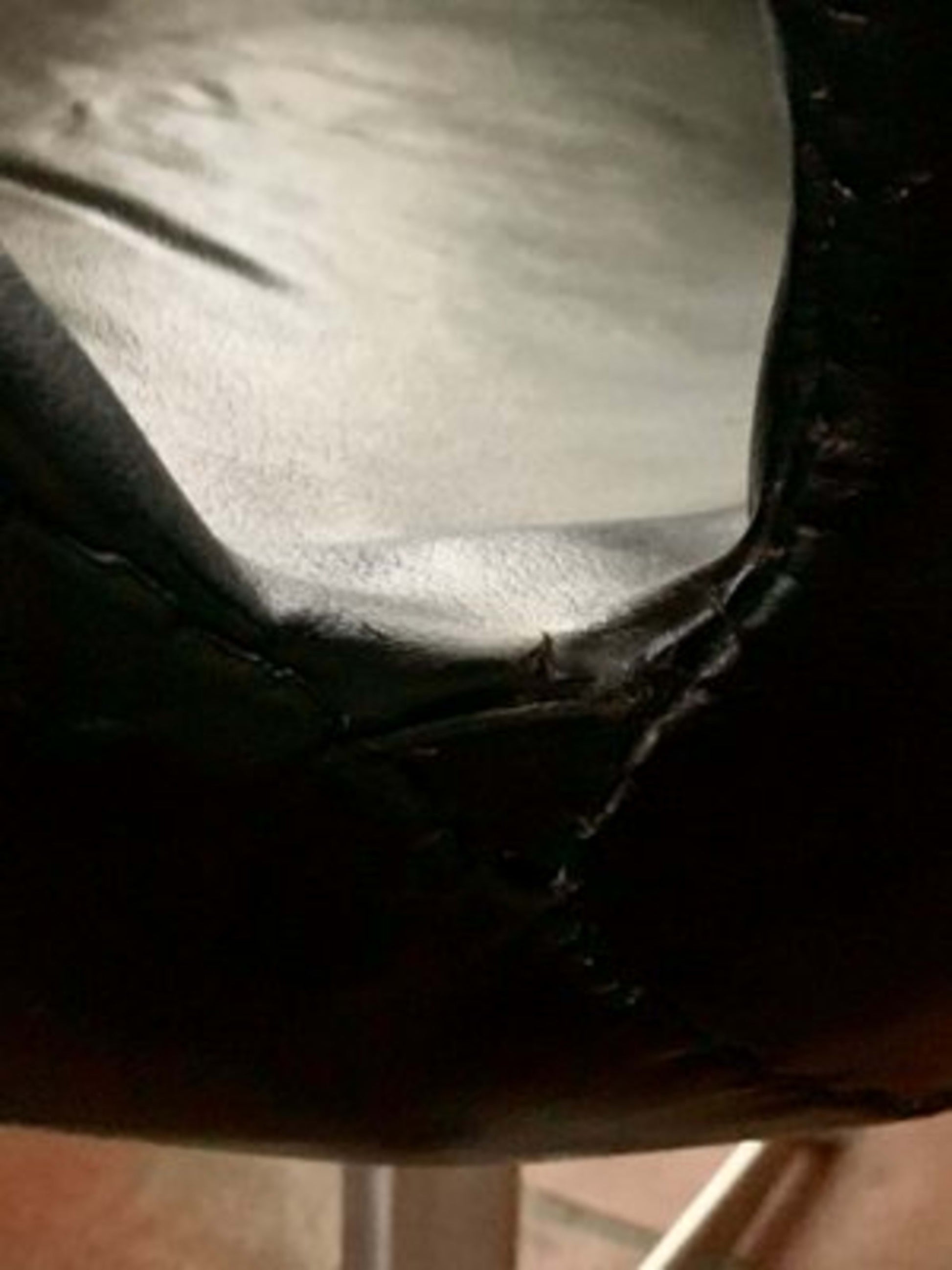 Vintage Sessel Swan 3320 von Arne Jacobsen für Fritz Hansen schwarz Leder