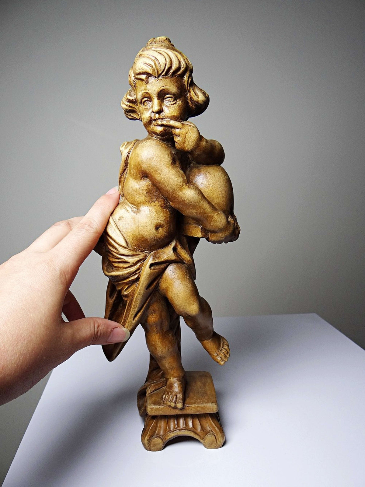 Vintage Skulptur Putto "Honigschlecker" nach Joseph Anton Feuchtmayer, Holz