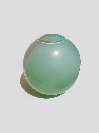Vintage Vase aus mundgeblasenem Opalglas, Grün