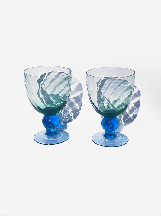 Set von 2 Vintage Weingläser Blau Grün mit Kugelfuß