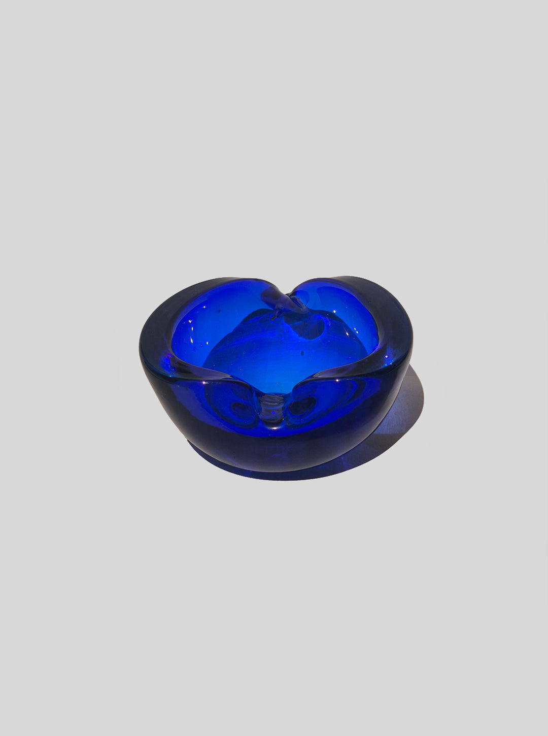Vintage Aschenbecher aus Glas, skulptural, Blau