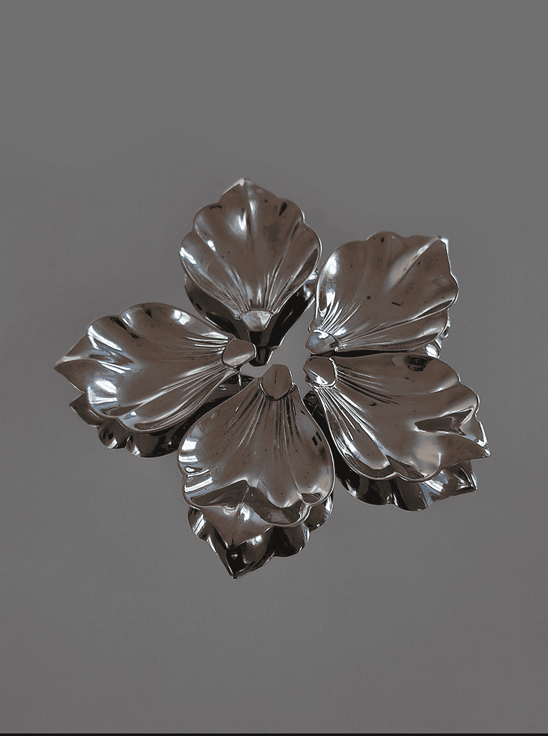 Lot de 5 cendriers à fleurs