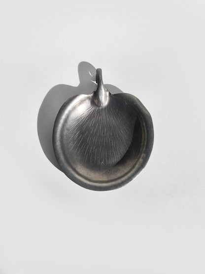 Vintage Vide Poche "Leaf" aus Zinn