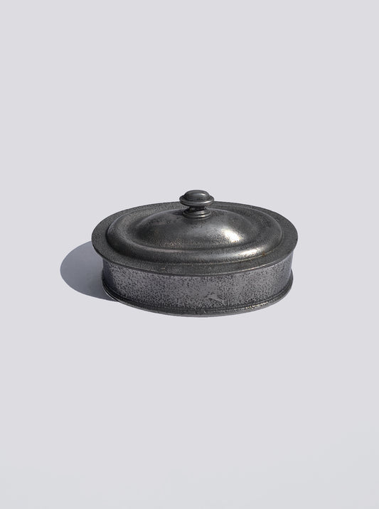 Vintage ovale Zinndose mit Patina
