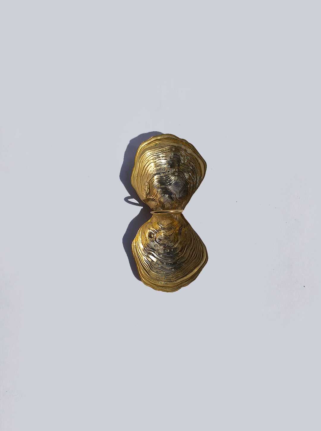 Vintage Salzstreuer "Oyster" aus Messing