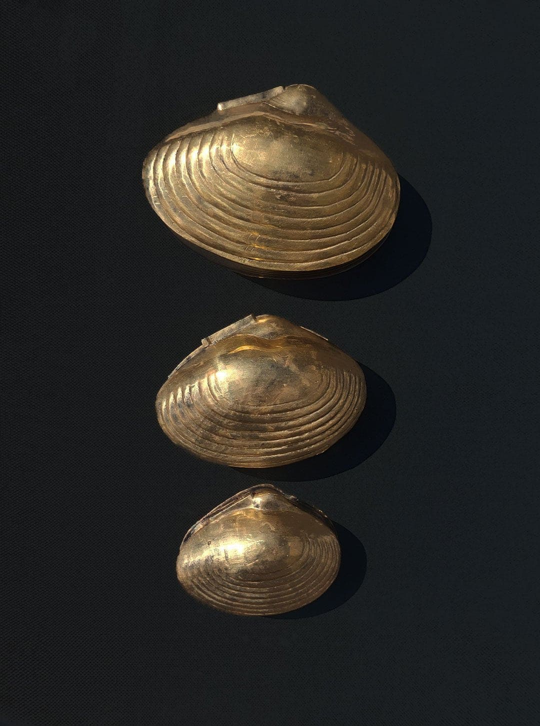 Trio de boîtes en laiton doré