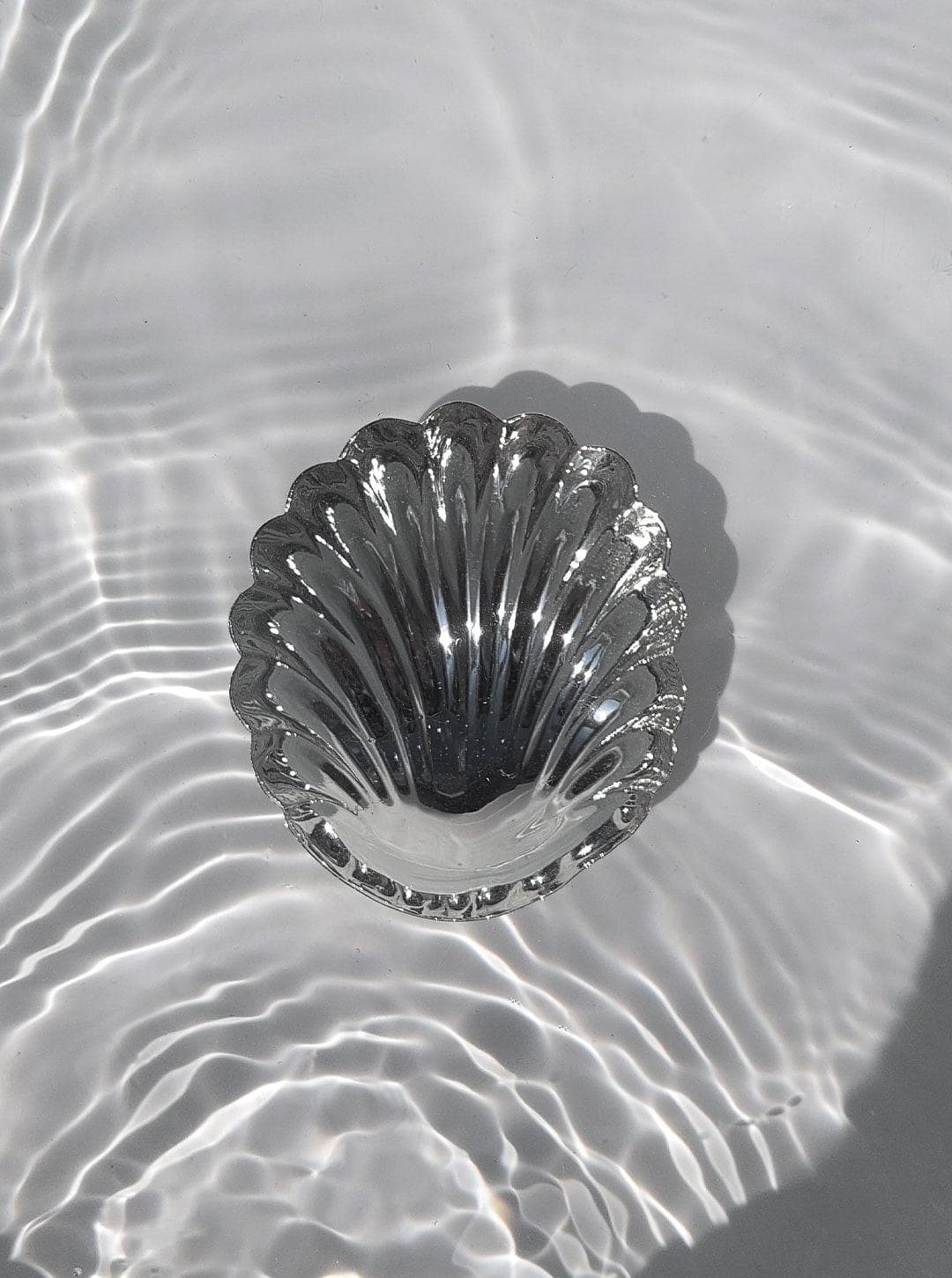 Vintage shell bowl silver 8.5 x 6 cm