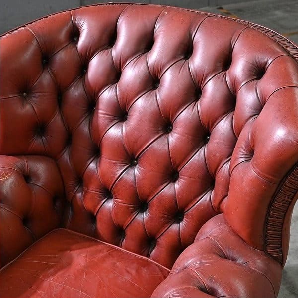 Vintage Sessel Chesterfield Leder mit Rollen