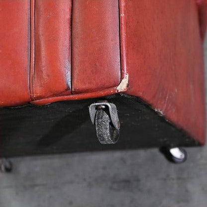 Vintage Sessel Chesterfield Leder mit Rollen