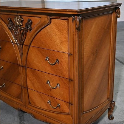 Vintage Kommode Medea von Medea einzigartiges Mahagoni-Schnitzerei