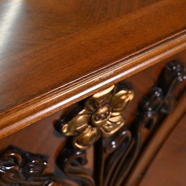 Vintage Kommode Medea von Medea einzigartiges Mahagoni-Schnitzerei