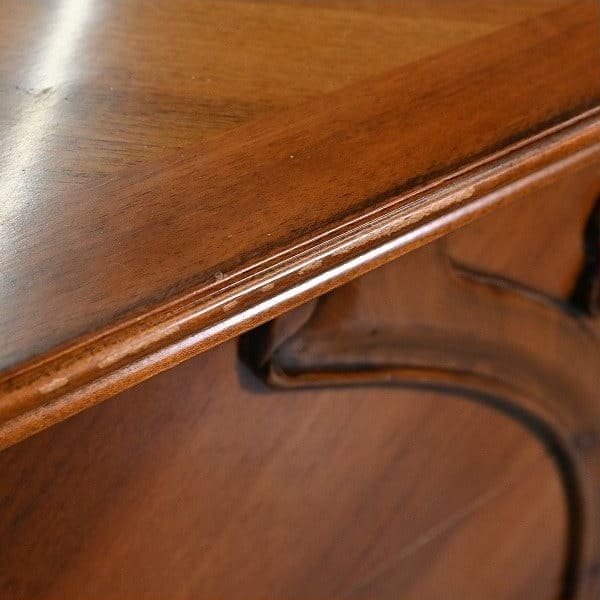 Vintage Kommode Medea von Medea einzigartiges Mahagoni-Schnitzerei