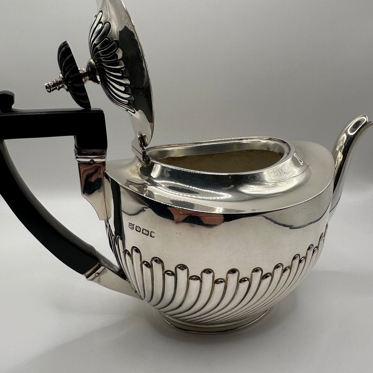 Vintage Teekanne von William Hutton & Sons