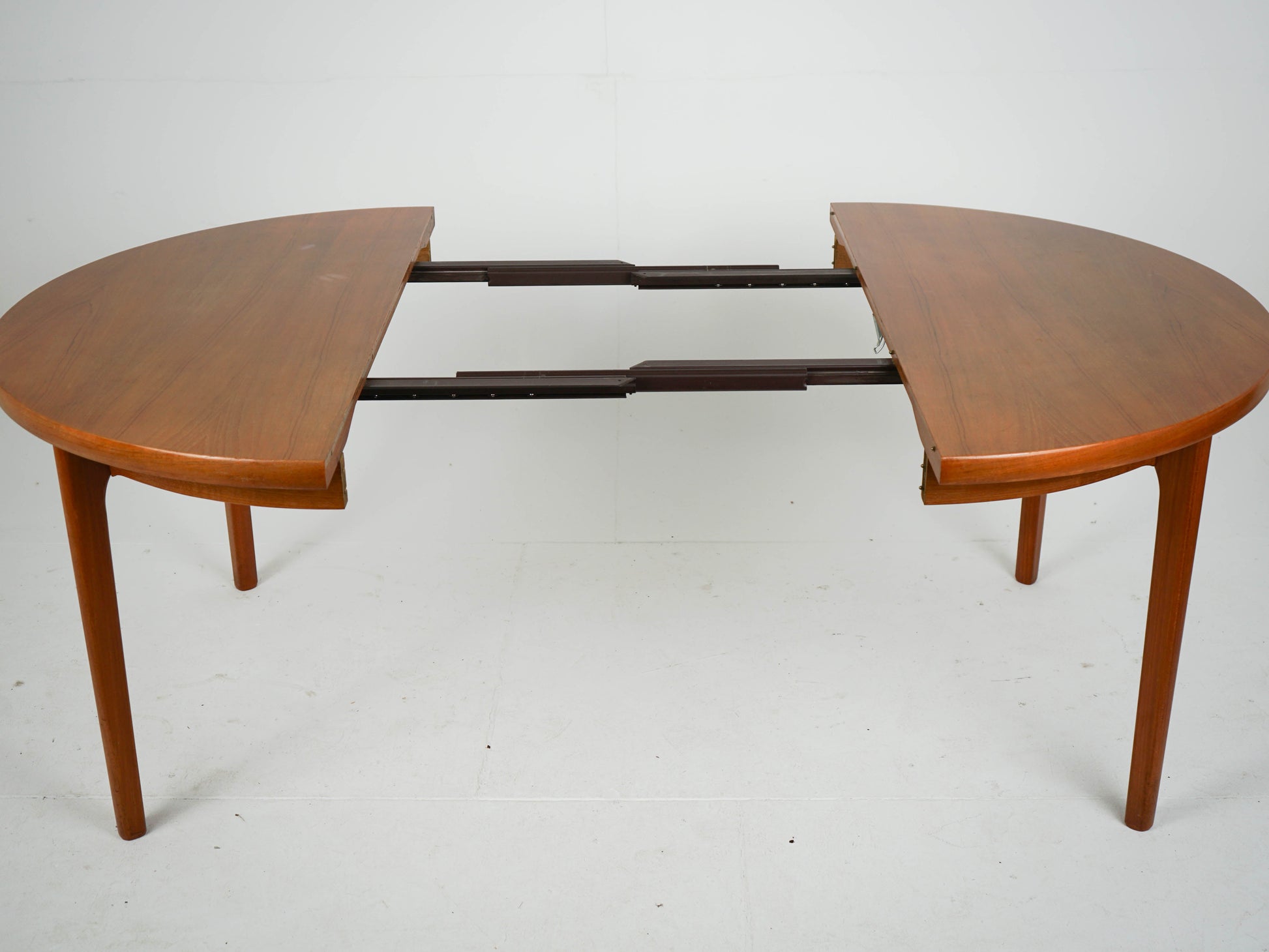 Vintage Teak Esstisch rund ausziehbar Mid Century