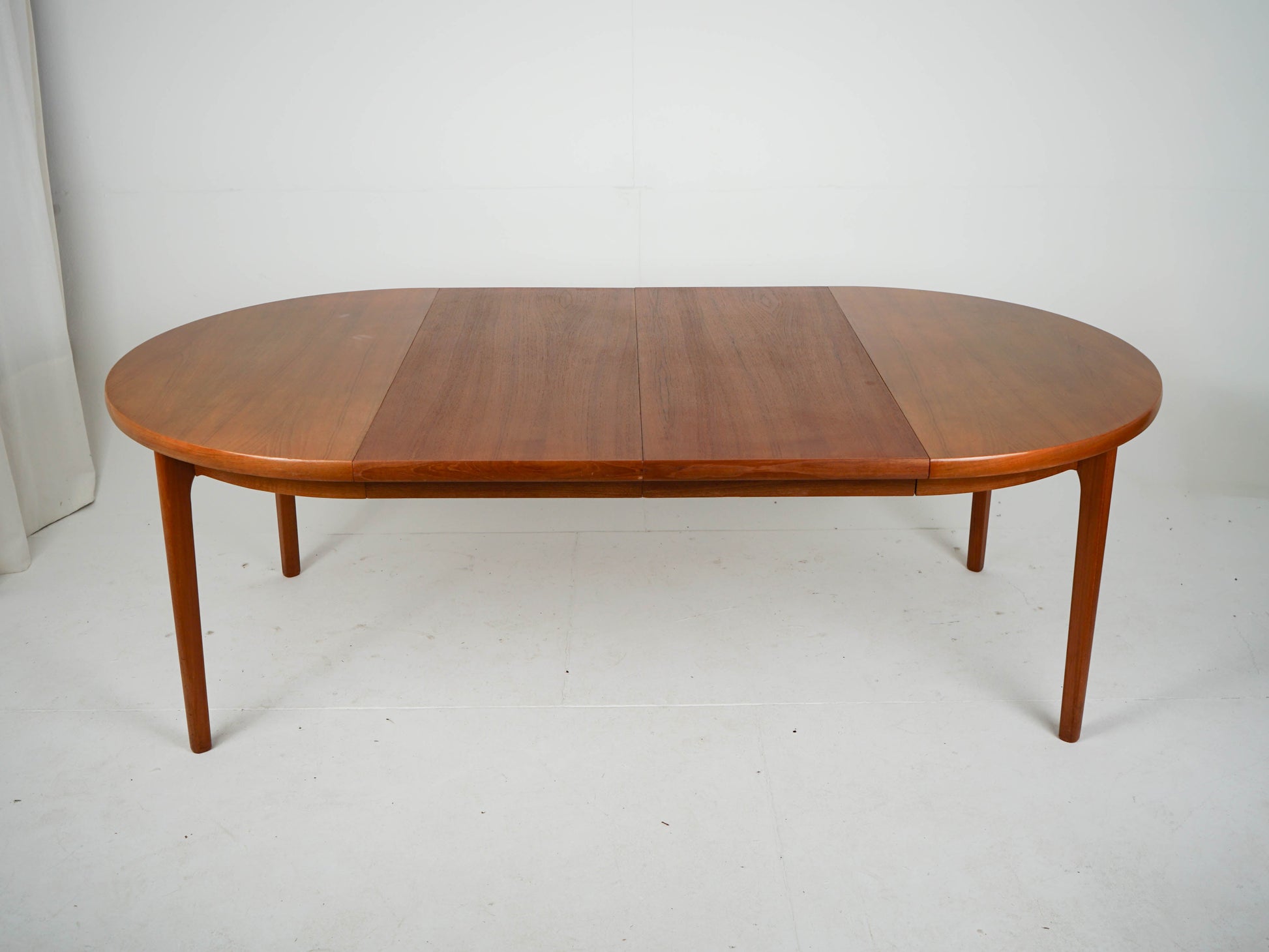 Vintage Teak Esstisch rund ausziehbar Mid Century