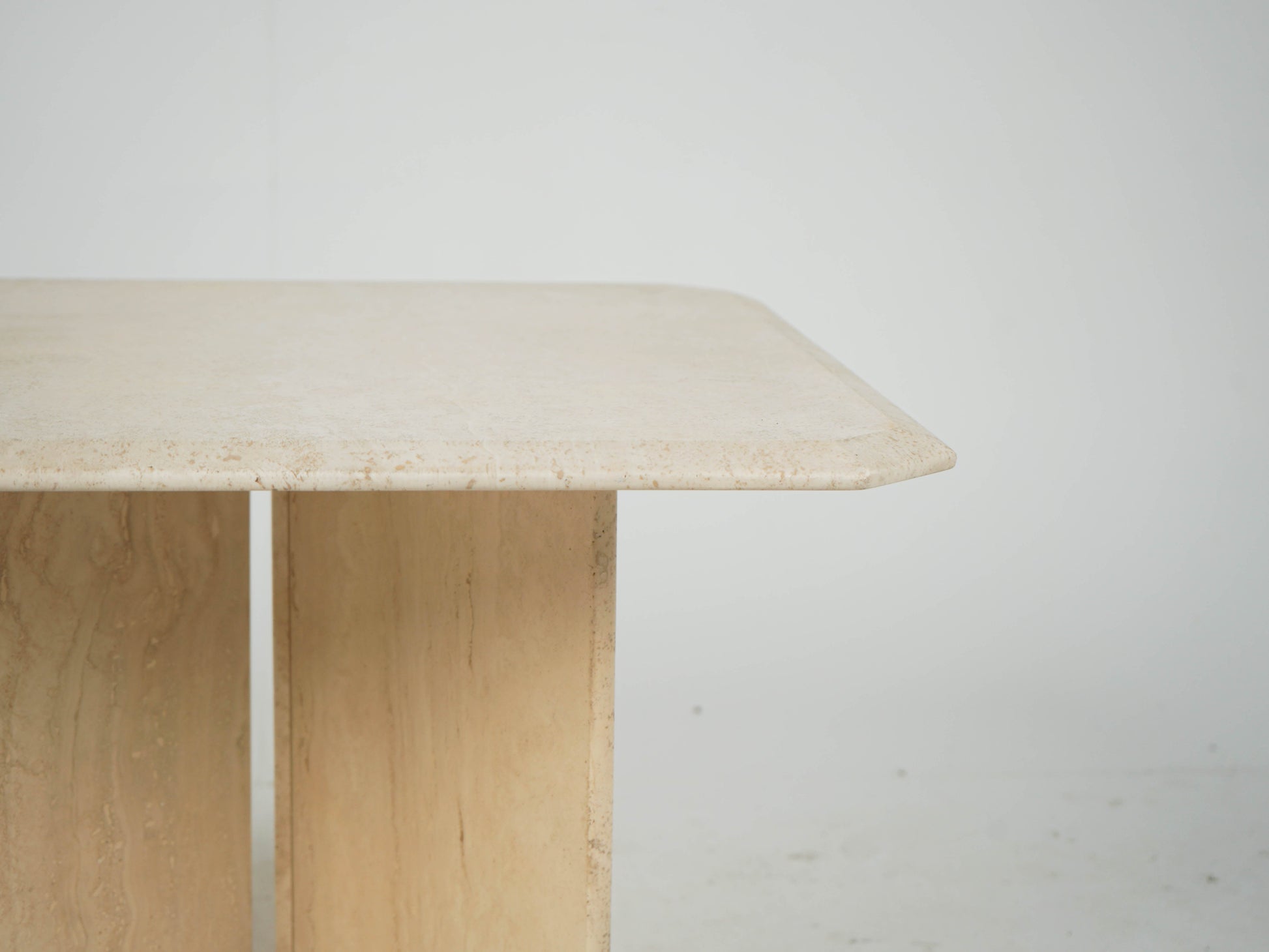 Vintage Couchtisch aus Travertin