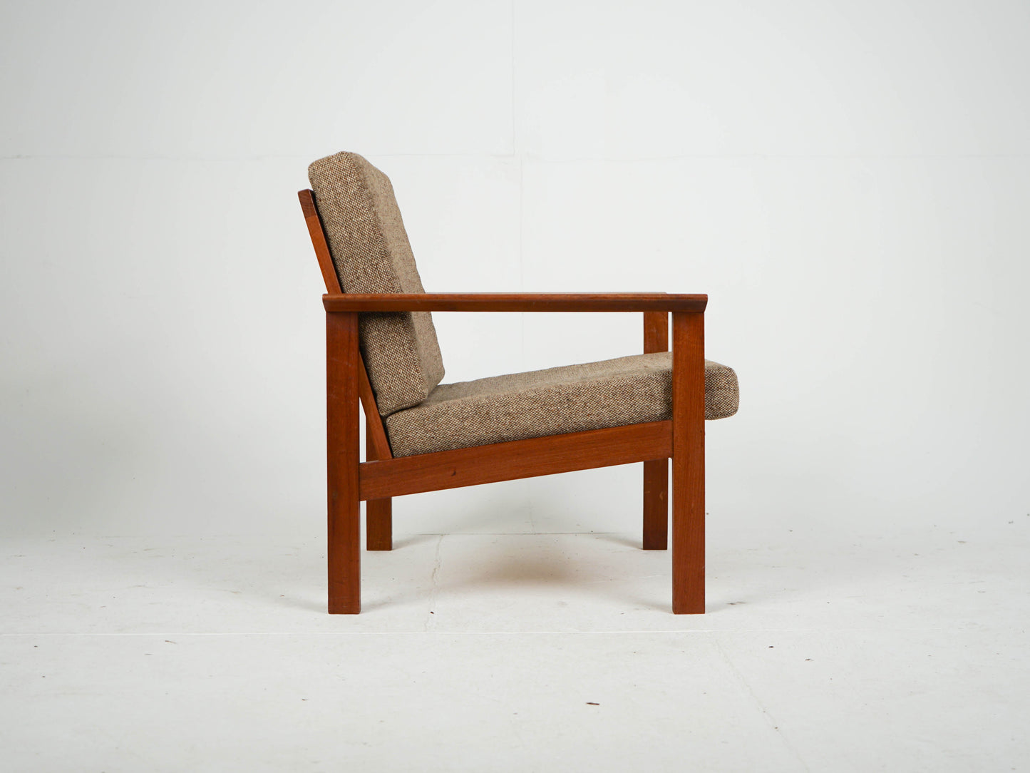 Vintage Teak Sessel mit Wollstoff