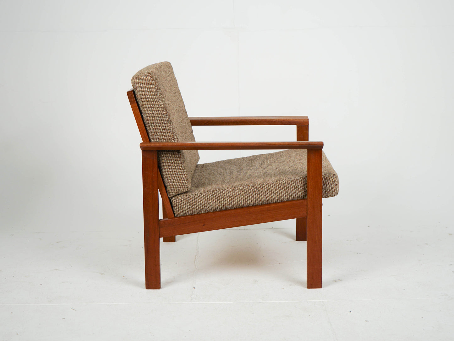 Vintage Teak Sessel mit Wollstoff