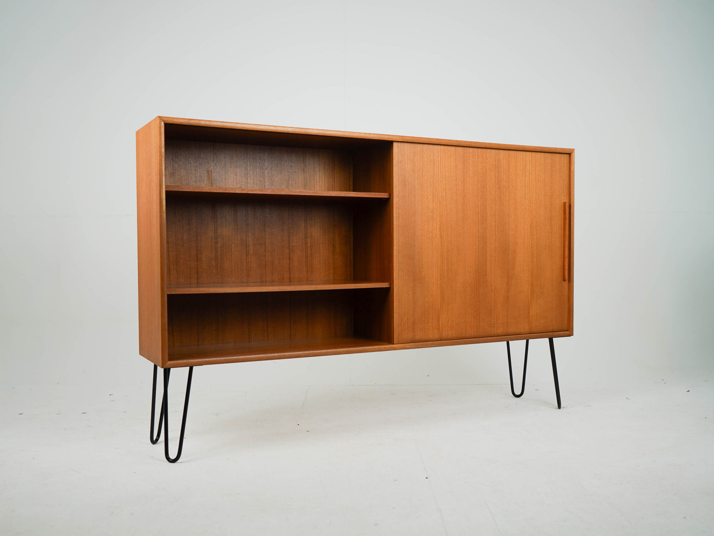 Vintage Teak Sideboard mit Schiebetür, Mid-Century