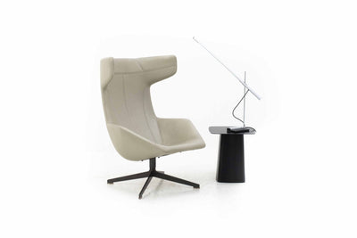 Fauteuil lounge "Take a Line For a Walk" par Alfredo Häberli pour Moroso rouge
