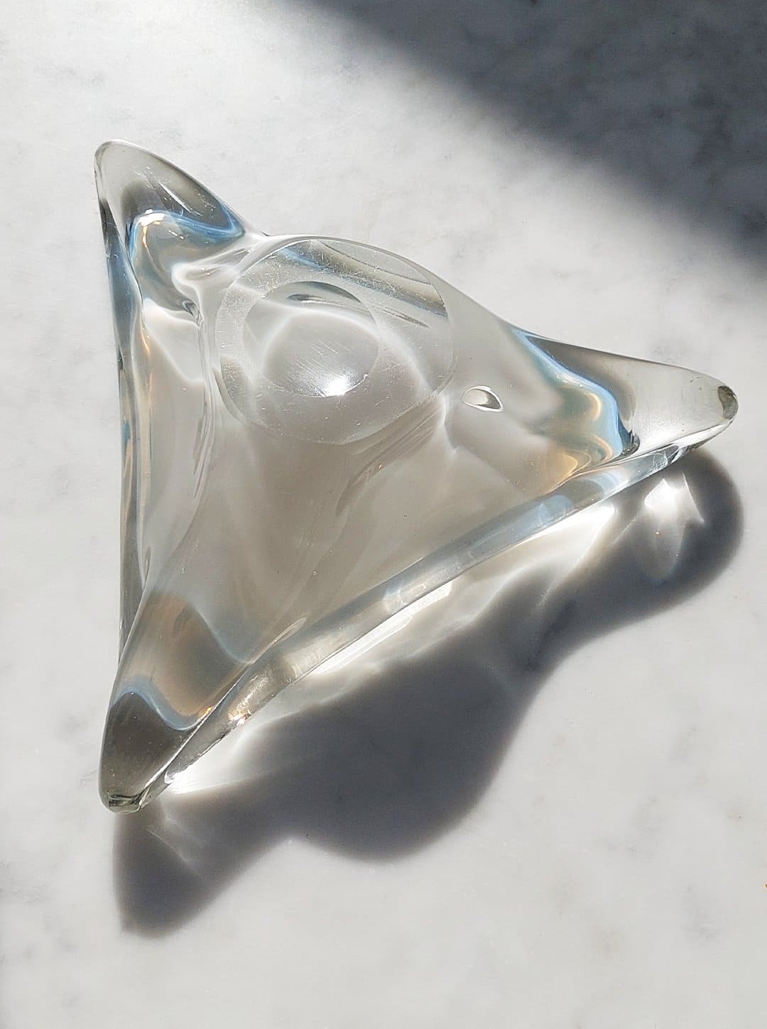Aschenbecher Murano-Dreieck von Murano Glas Deckweiß transparent