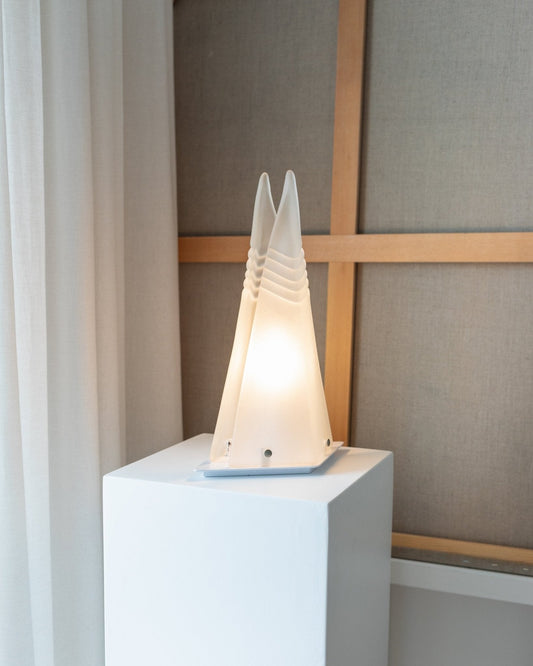 Vintage Tischlampe Pyramide von Murano für Murano aus satiniertem Glas