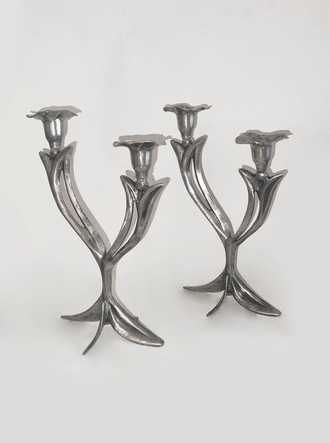 Set von 2 Vintage Kerzenhalter Jugendstil mit Blumenmotiv