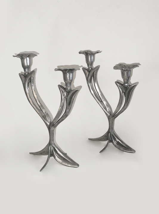 Set von 2 Vintage Kerzenhalter Jugendstil mit Blumenmotiv