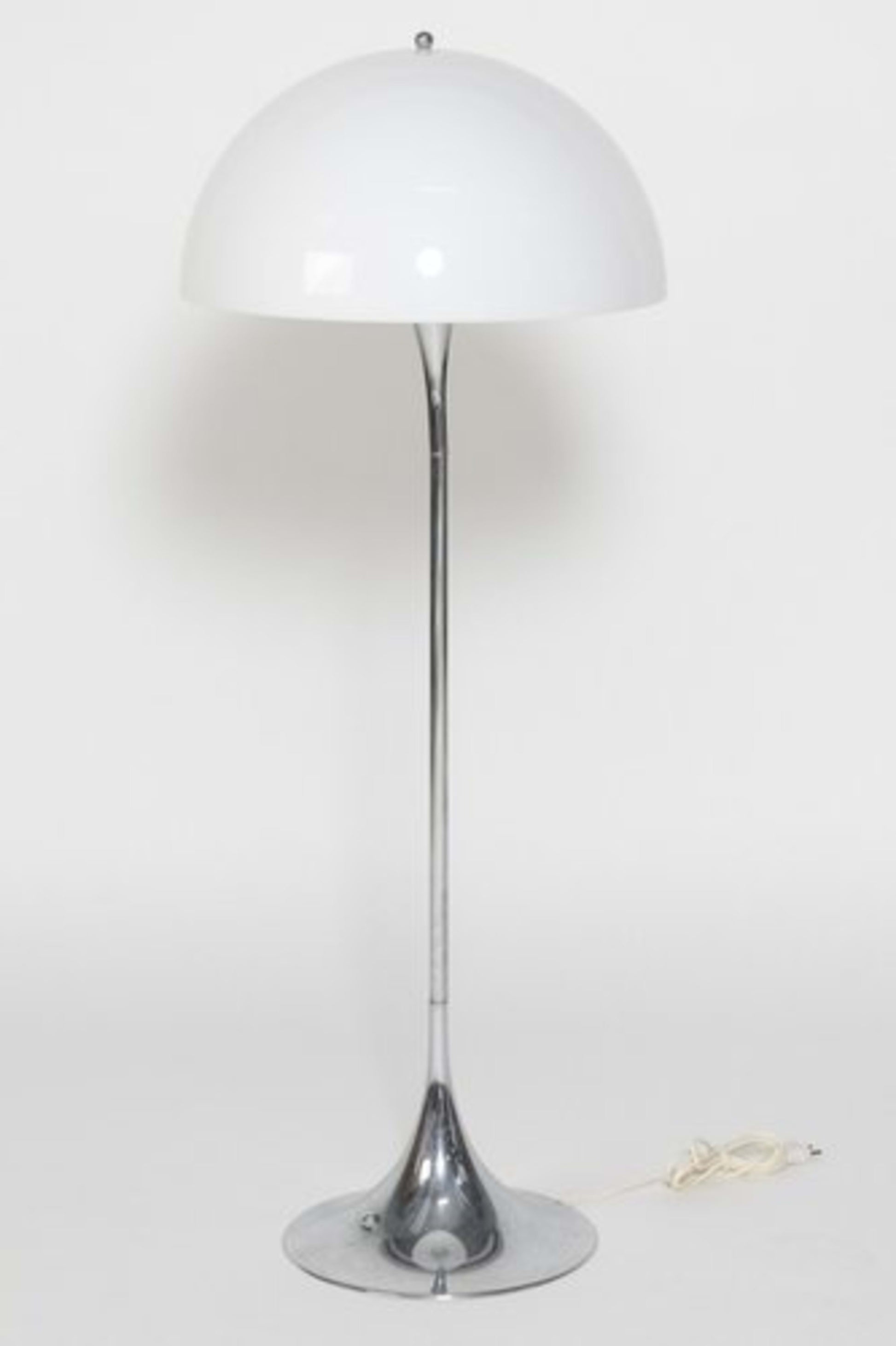 Vintage Panthella Stehlampe von Verner Panton für Louis Poulsen silberfarben, weiß
