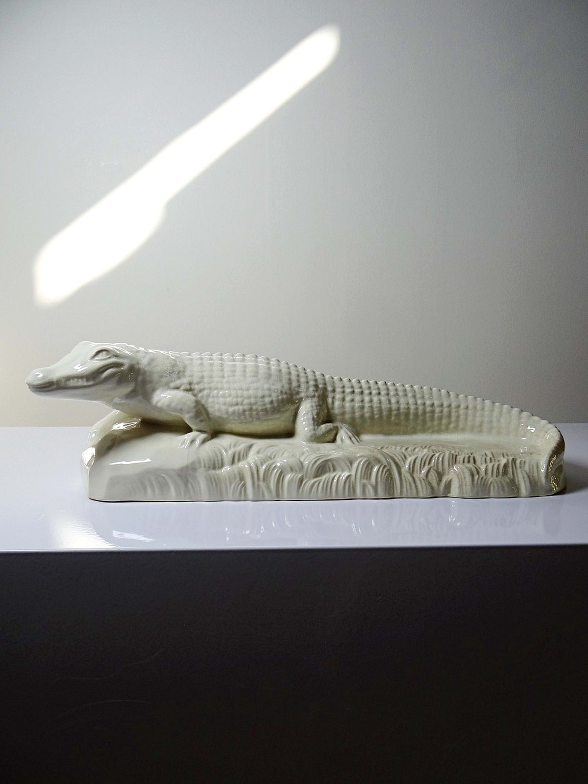 Vintage Skulptur "Krokodil" von Sarreguemines, Art Déco