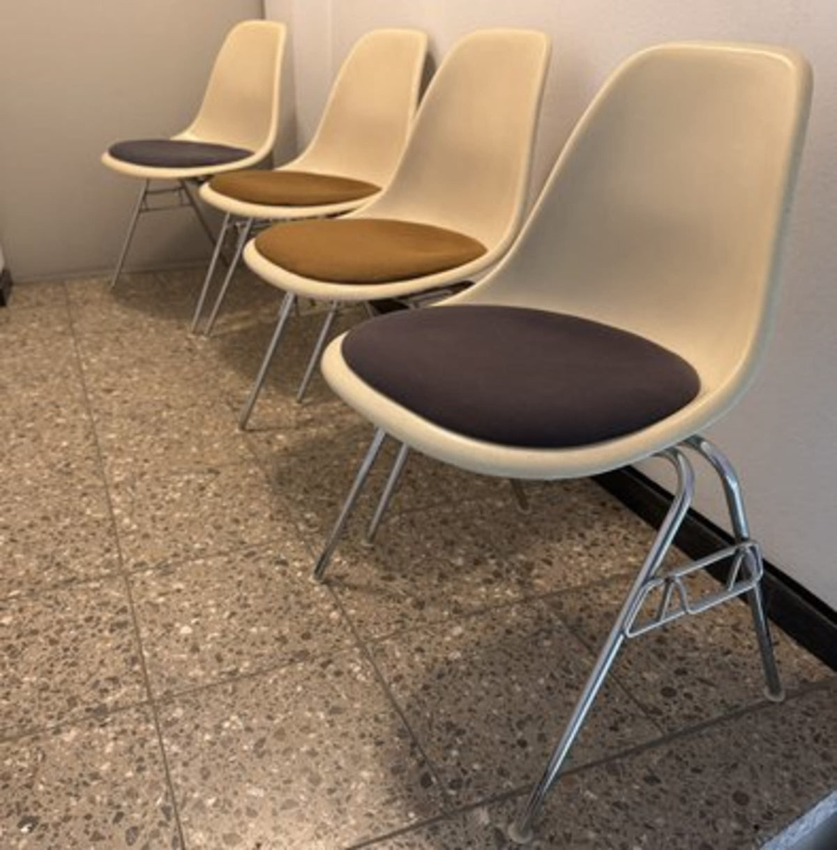 Vintage Stuhl DSS von Charles und Ray Eames für Herman Miller Set von 4