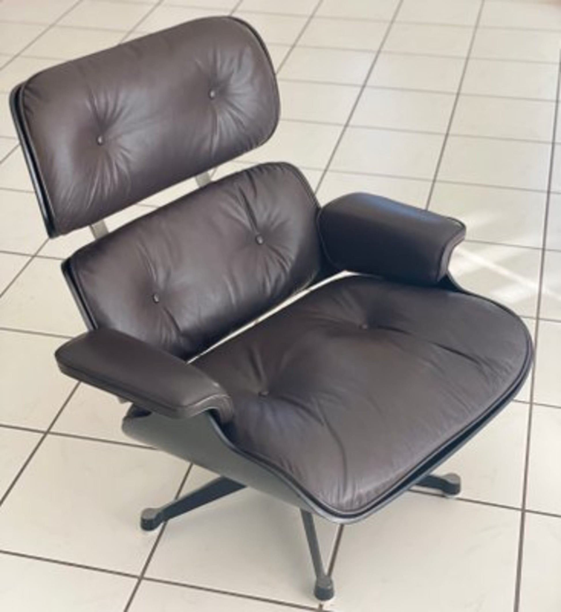 Vintage Lounge Sessel Set von 2 von Charles und Ray Eames für Herman Miller schwarz