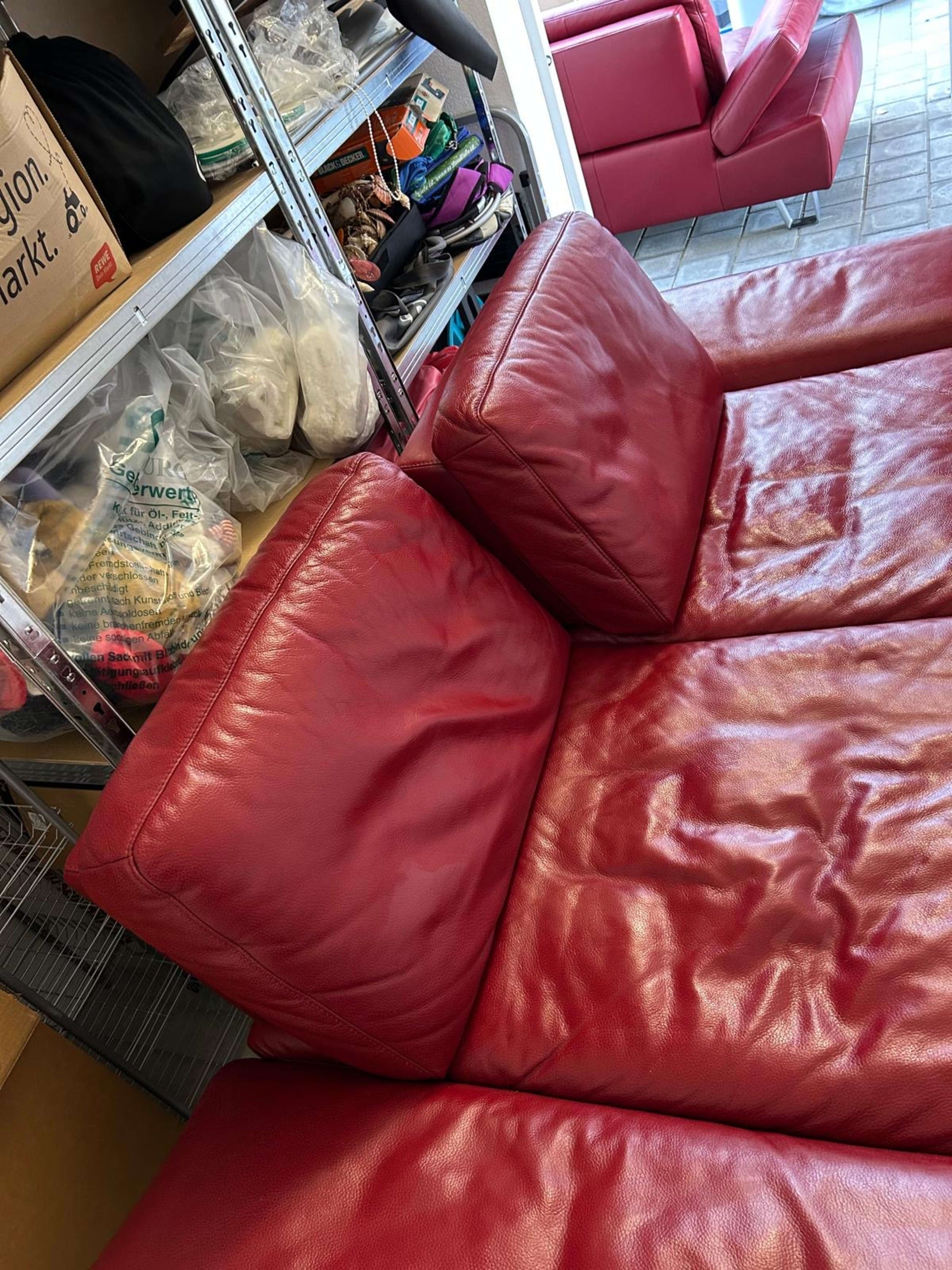 Vintage Sofagarnitur mit Hocker aus Echtleder in Bordeauxrot