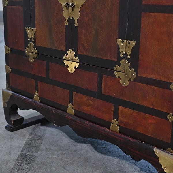 Vintage Schrank im koreanischen Joseon-Stil aus Zelkovenholz