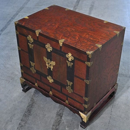Vintage Schrank im koreanischen Joseon-Stil aus Zelkovenholz